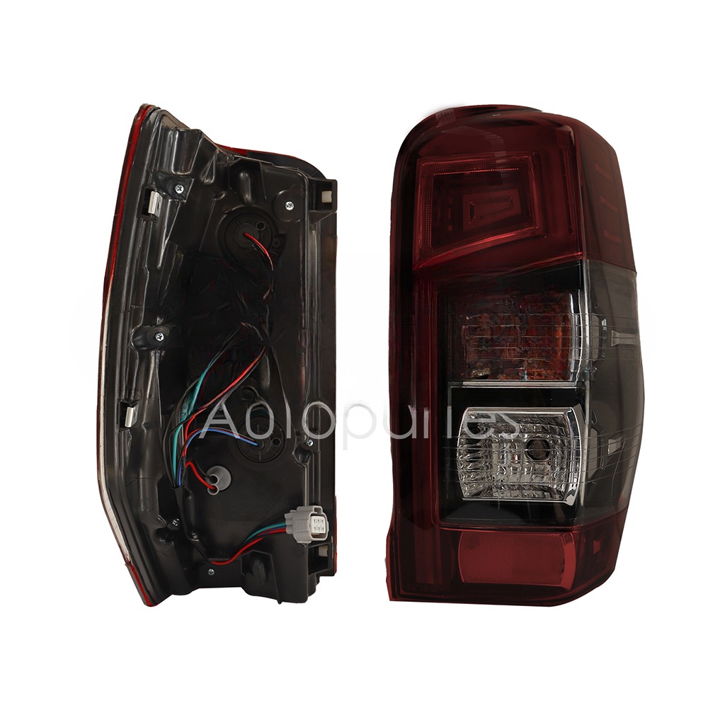 CALAVERA DER C/ARNES C/LED C/DRL (ROJO/BLANCO/BLANCO)